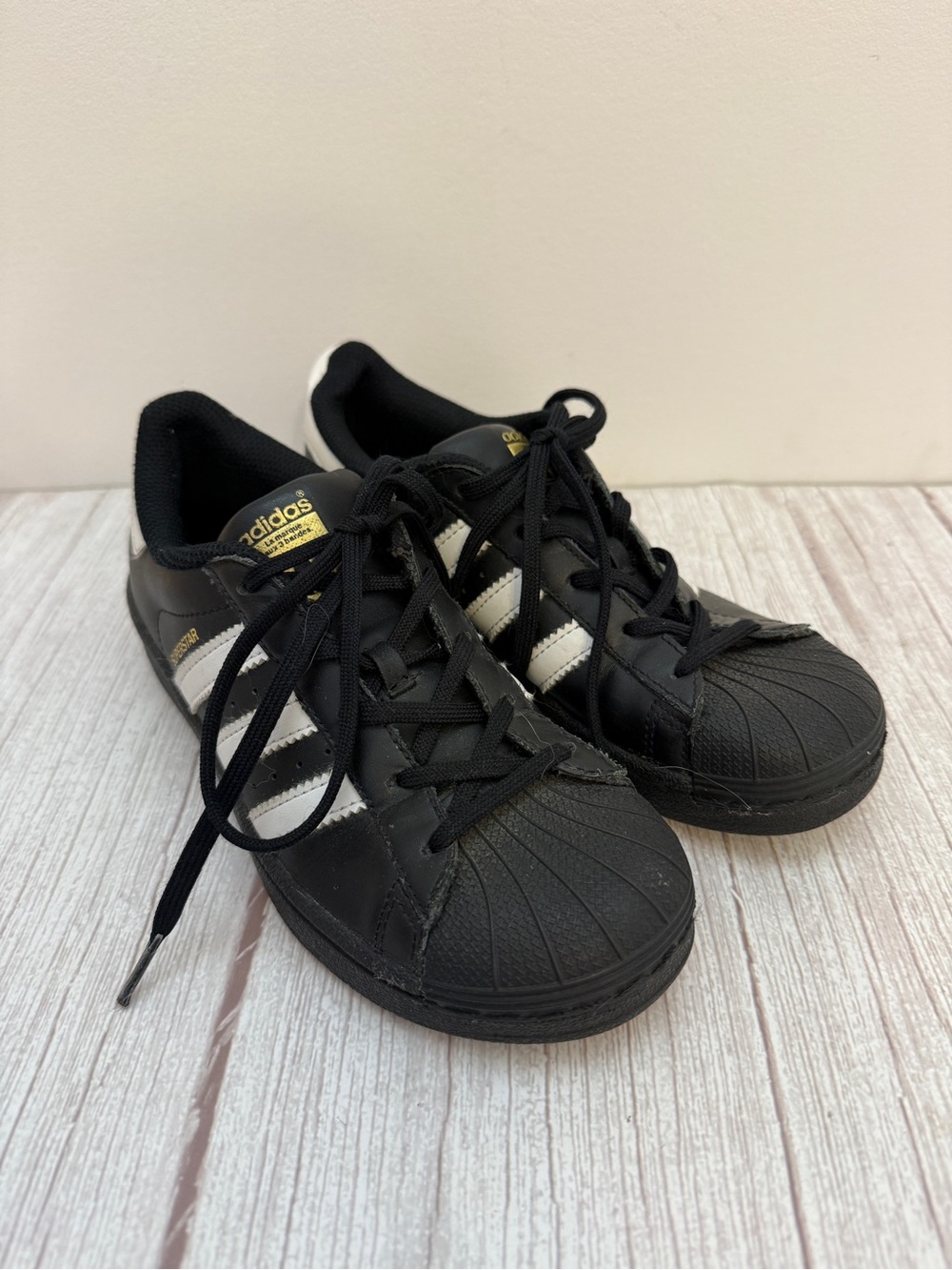 Kids' Size 2 Black White & Gold Adidas SUPERSTARS Shoes Sneakers Unisex Style